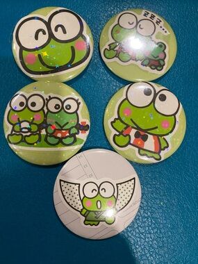 Hello kitty - Kerropi set of 5 (2 inch / 58mm) button pins - metal backs - NWOT